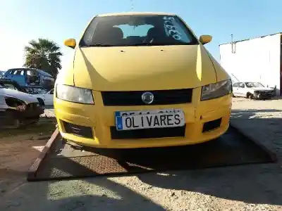Veicolo di demolizione FIAT STILO (192) 1.9 JTD CAT dell'anno 2003 alimentato 192A1000
