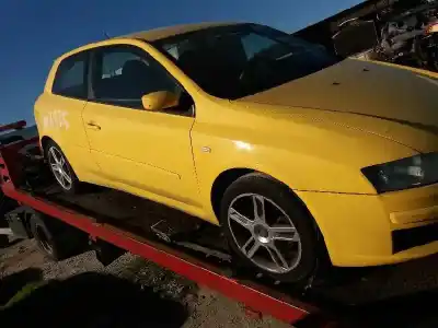 Veicolo di demolizione fiat stilo (192) 1.9 jtd cat dell'anno 2003 alimentato 192a1000