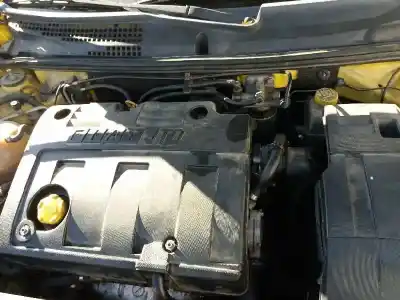 Veicolo di demolizione fiat stilo (192) 1.9 jtd cat dell'anno 2003 alimentato 192a1000