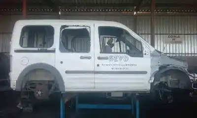 Veículo de Sucata FORD TOURNEO CONNECT (TC7) 1.8 TDCi CAT do ano 2005 alimentado 