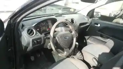 Veículo de Sucata ford fiesta (cbk) trend do ano 2006 alimentado a9ja