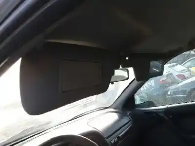 Veículo de Sucata citroen xantia berlina do ano 2001 alimentado 