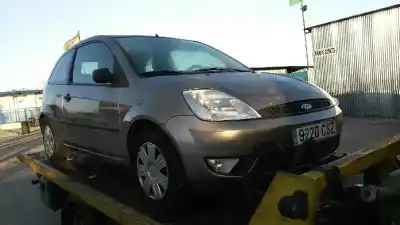 Veículo de Sucata ford fiesta (cbk) trend do ano 2004 alimentado fxjb