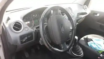 Veículo de Sucata ford fiesta (cbk) 1.6 tdci cat do ano 2005 alimentado hhjb