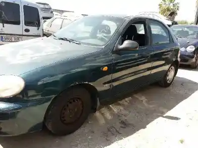 Véhicule à la ferraille daewoo lanos 1.6 cat de l'année 2001 alimenté a16dms