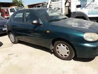 Véhicule à la ferraille daewoo lanos 1.6 cat de l'année 2001 alimenté a16dms