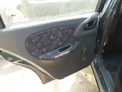 Véhicule à la ferraille daewoo lanos 1.6 cat de l'année 2001 alimenté a16dms