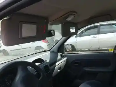Утилизация автомобиля renault                                            clio ii fase ii (b/cb0)                                                                                                                                                                                                                                    1.2 года 2001 питание d7f g7