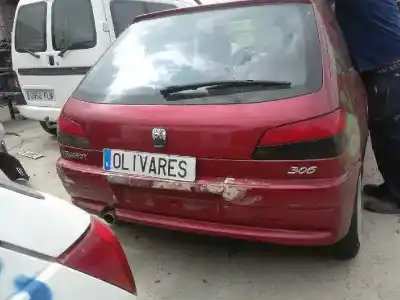 Veículo de Sucata peugeot 306 break 1.6 cat 101 cv / 74 kw do ano 2001 alimentado nft