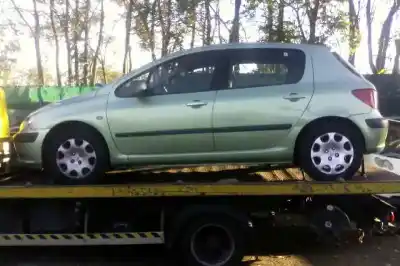 Véhicule à la ferraille PEUGEOT                                            307 (S1)                                                                                                                                                                                                                                                   1.6 16V CAT                                                                                                                                                                                                                                                de l'année 2003 alimenté NFU