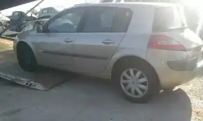 Veículo de Sucata renault megane ii berlina 5p 1.6 16v do ano 2006 alimentado k4m