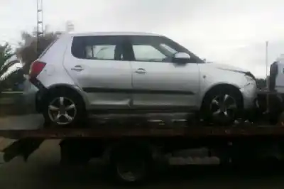 Veicolo di demolizione skoda fabia (5j2 ) sport dell'anno 2008 alimentato bts