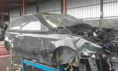 Veículo de Sucata alfa romeo 147 (190) 1.9 jtd 16v cat do ano 2004 alimentado 192a5000