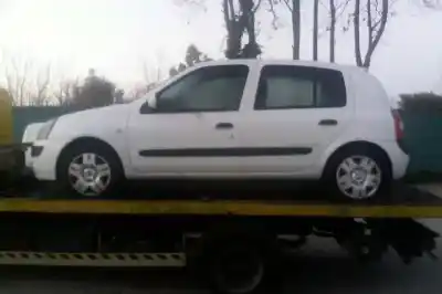Утилизация автомобиля renault                                            clio ii fase ii (b/cb0)                                                                                                                                                                                                                                    community года 2001 питание 