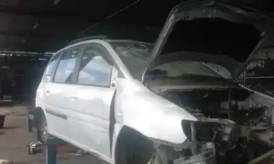 Veículo de Sucata HYUNDAI MATRIX (FC) 1.5 CRDi 16V GLS do ano 2004 alimentado D4FA