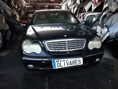 Sloopvoertuig MERCEDES-BENZ CLASE C (W203) BERLINA SEDAN van het jaar 2001 aangedreven 612962