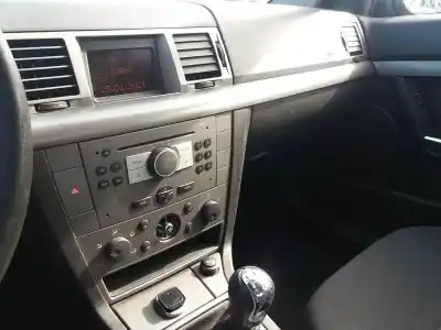 Veicolo di demolizione opel vectra c berlina 2.0 dti dell'anno 2004 alimentato y20dth