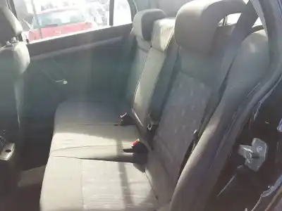 Veicolo di demolizione opel vectra c berlina 2.0 dti dell'anno 2004 alimentato y20dth