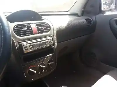 Veículo de Sucata opel combo 1.7 16v di cat (y 17 dtl / lk8) do ano 2002 alimentado y17dtl