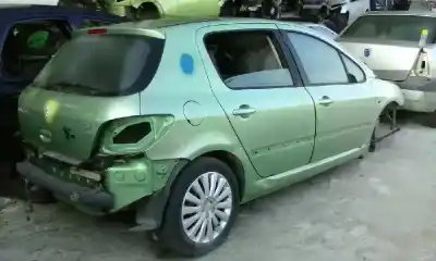 Véhicule à la ferraille PEUGEOT                                            307 (S1)                                                                                                                                                                                                                                                   XS                                                                                                                                                                                                                                                         de l'année 2001 alimenté RHS