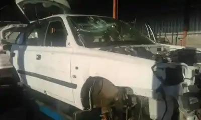 Verschrottungsfahrzeug HYUNDAI ACCENT (LC) GL 4P des Jahres 2000 angetrieben D3EA