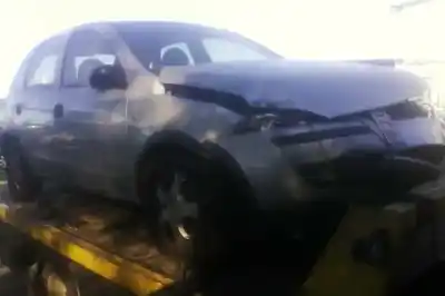 Veículo de Sucata opel corsa c essentia do ano 2005 alimentado z13dt