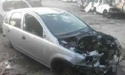 Veículo de Sucata opel corsa c essentia do ano 2005 alimentado z13dt