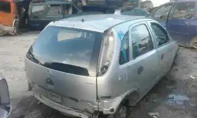 Veículo de Sucata opel corsa c essentia do ano 2005 alimentado z13dt