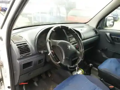 Veículo de Sucata peugeot partner (s1) 1.9 diesel do ano 2002 alimentado wjy