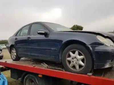 Sloopvoertuig MERCEDES-BENZ CLASE C (W203) BERLINA 220 CDI (203.006) van het jaar 2002 aangedreven 611962