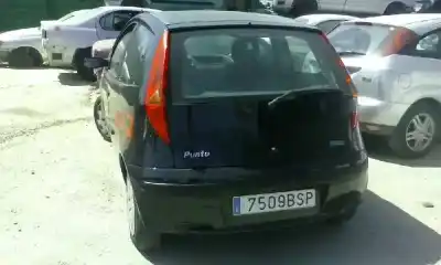Veicolo di demolizione fiat punto berlina (188) 1.2 8v dynamic dell'anno 2002 alimentato 188a4000