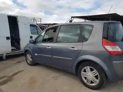 Veículo de Sucata renault scenic ii scenic ii do ano 2003 alimentado f9q