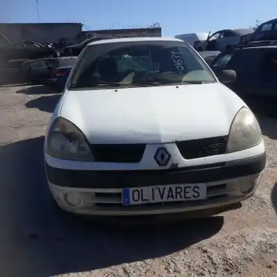 Здавання транспортного засобу RENAULT CLIO II FASE II (B/CB0) 1.5 dCi Diesel 65 CV / 48 KW року 2002 потужний K9K704