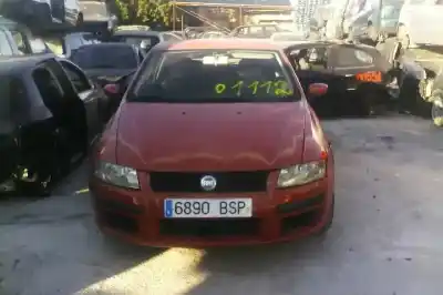 Veicolo di demolizione FIAT STILO (192) 1.9 JTD CAT dell'anno 2002 alimentato 192A1000