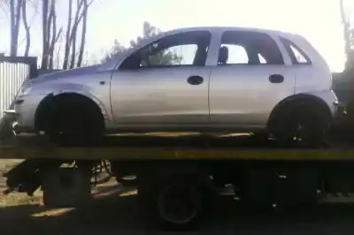 Veículo de Sucata opel corsa c essentia do ano 2004 alimentado z12xe
