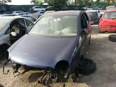 Veículo de Sucata volkswagen polo (9n1) trendline do ano 2001 alimentado azq