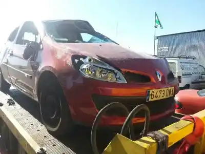 Veículo de Sucata renault clio iii confort dynamique do ano 2005 alimentado k9k768