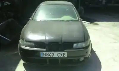 Véhicule à la ferraille seat leon (1m1) sport de l'année 2002 alimenté arl