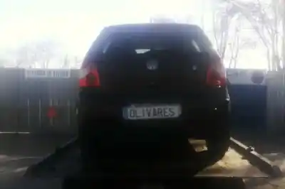 Veículo de Sucata volkswagen polo (9n1) conceptline do ano 2003 alimentado azq