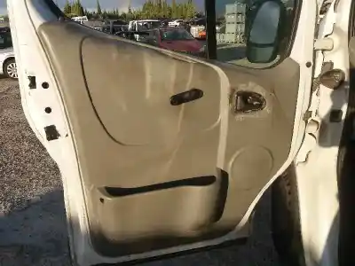 Veículo de Sucata renault trafic combi (ab 4.01) 1.9 diesel do ano 2004 alimentado f9q u7