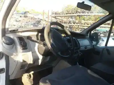 Veículo de Sucata renault trafic combi (ab 4.01) 1.9 diesel do ano 2004 alimentado f9q u7