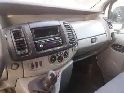 Veículo de Sucata renault trafic combi (ab 4.01) 1.9 diesel do ano 2004 alimentado f9q u7