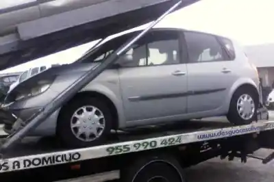 Veículo de Sucata renault scenic ii confort dynamique do ano 2004 alimentado k9k728