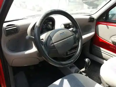 Veicolo di demolizione fiat seicento (187) active dell'anno 2005 alimentato 187a1000