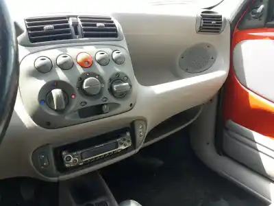 Veicolo di demolizione fiat seicento (187) active dell'anno 2005 alimentato 187a1000