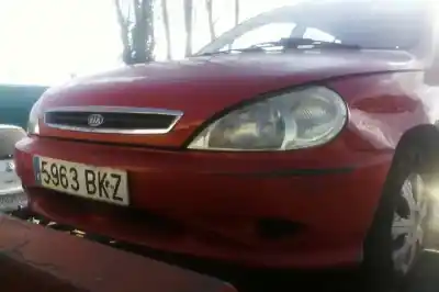 Veículo de Sucata KIA RIO LS Berlina do ano 2001 alimentado A5D
