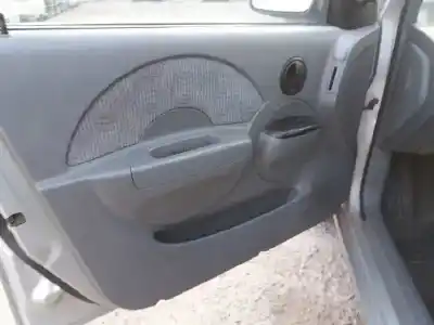 Veículo de Sucata daewoo kalos 1.4 se do ano 2004 alimentado f14s3