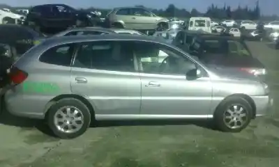 Veicolo di demolizione kia rio ipanema berlina dell'anno 2005 alimentato a5d