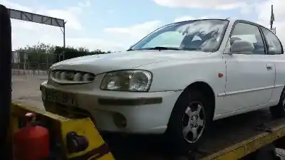 Veículo de Sucata hyundai accent (lc) gls do ano 2001 alimentado 
