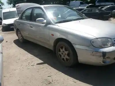 Veículo de Sucata kia sephia ll 1.6 cat 102 cv / 75 kw do ano 2001 alimentado ga6d